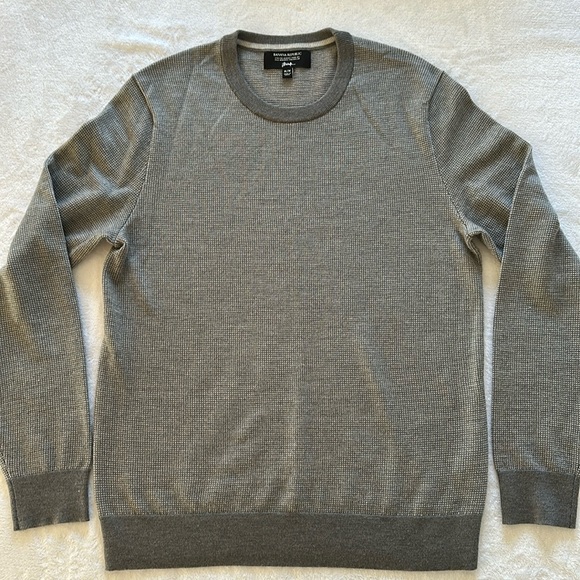 Banana Republic Men’s Merino Wool Cree Neck Sweater, Medium - Picture 1 of 6